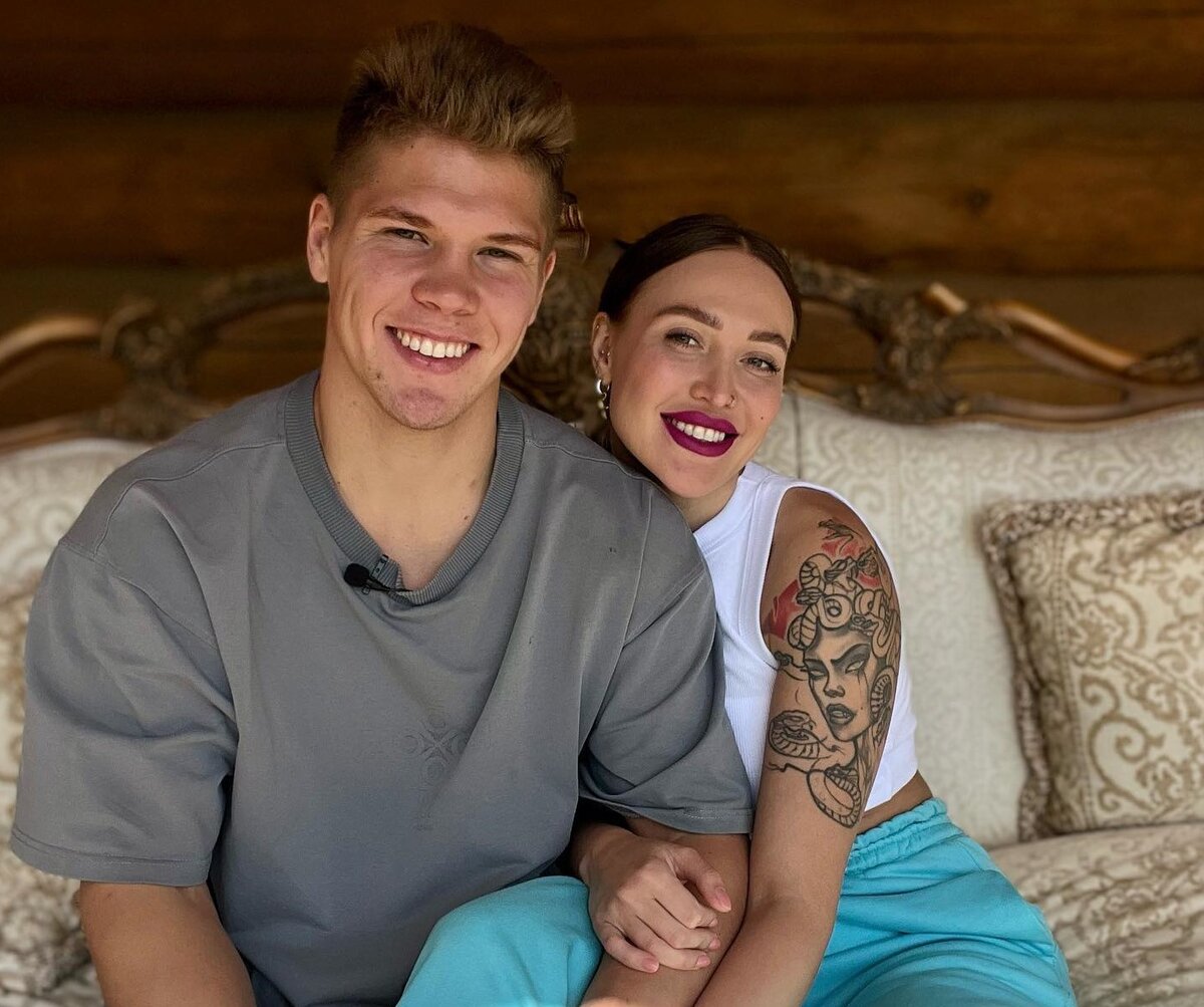 Илья Баженов и Лиза Полыгалова (фото из Telegram)