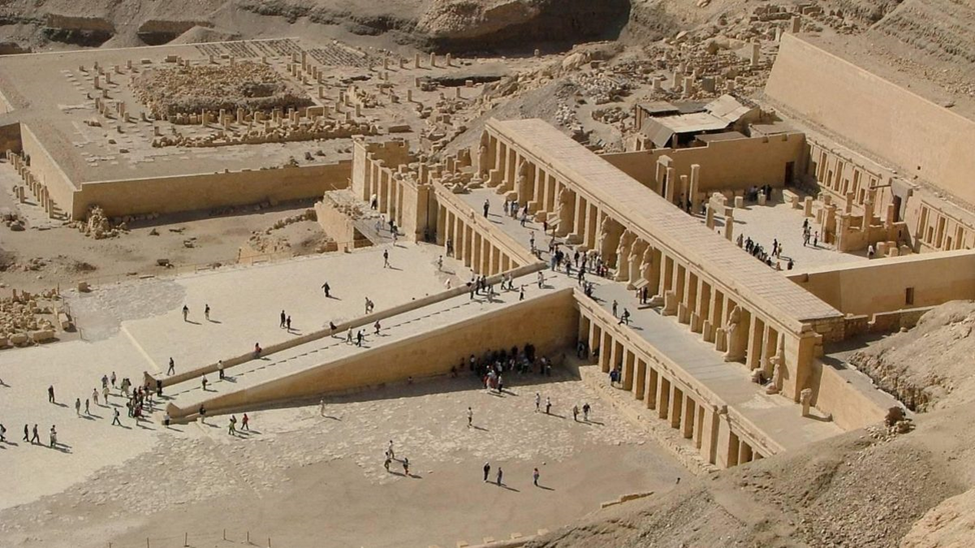 Храм в Дейр-эль-Бахри