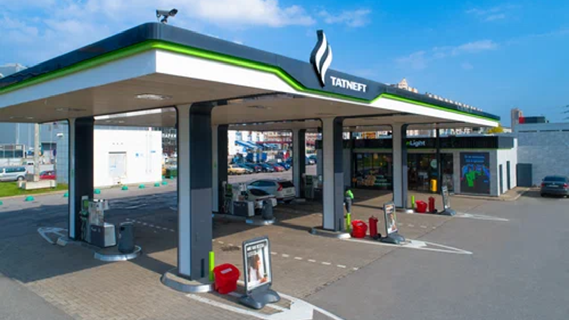 Заправка Татнефть. Санкт-Петербург. Источник фото - https://yandex.ru/maps/org/tatneft/