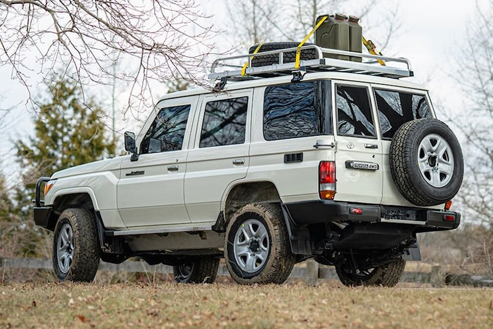 Toyota Land Cruiser 70 off Road