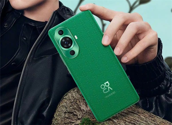     Huawei nova 11 много заимствует у Huawei P60 в техническом плане, но и внешне будет с ним схож