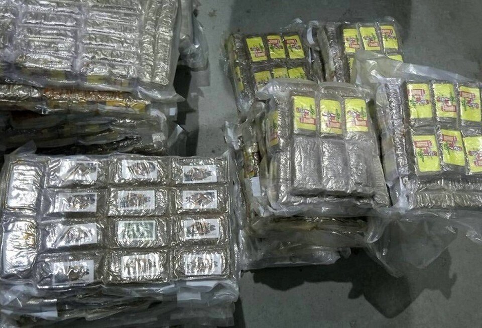     Гашиш нашли в тайнике в грузовике. Фото: СЗТУ