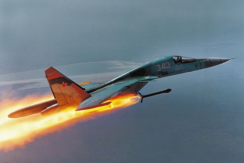 Су-34 атакует