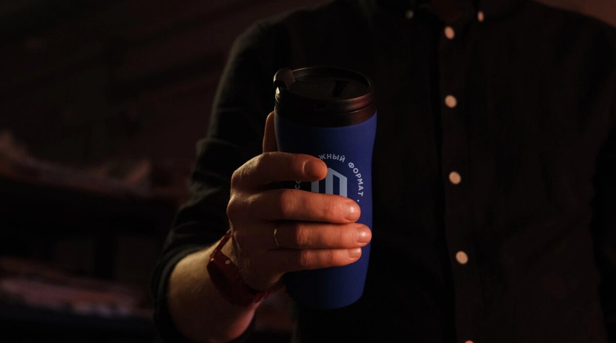 Круговая УФ печать на термокружке.