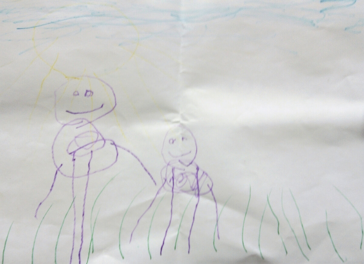 Обещала прогулку за вкусняшками, не получилось в реале, - холодно на улице было, а вот здесь мы с ней гуляем