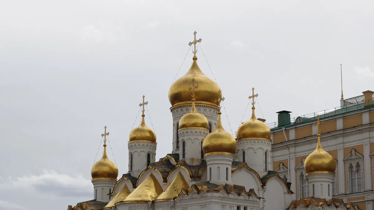 Радоница традиционно отмечается в первый вторник после Пасхальной недели. Фото: Pxfuel.com