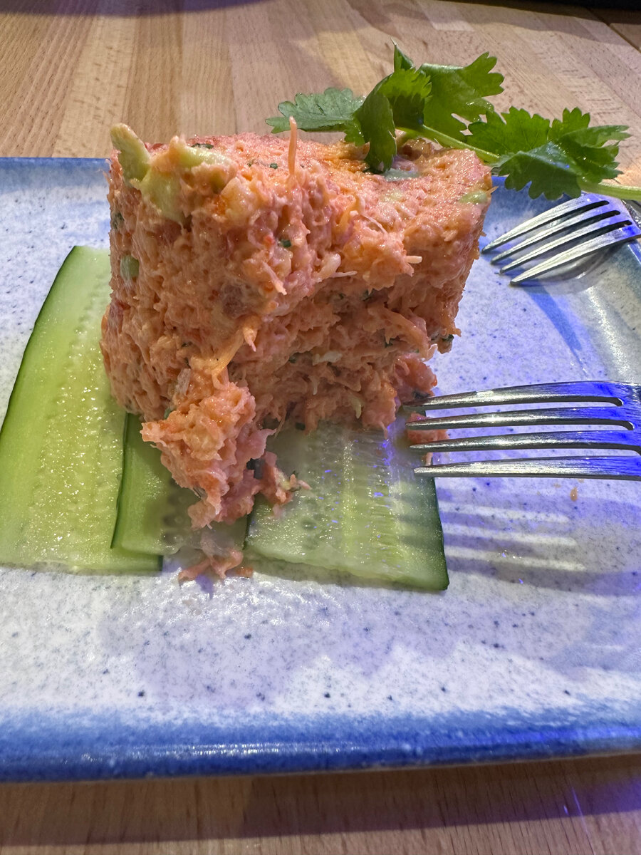 Подача салата на Большой Грузинской 