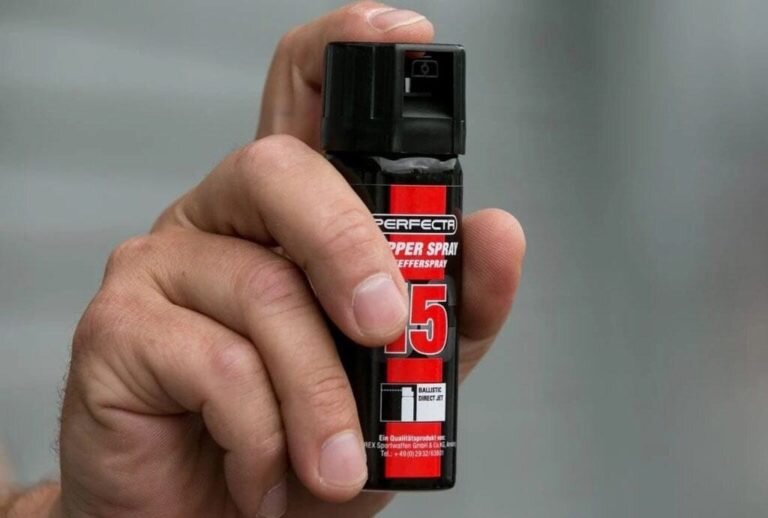    В Кувандыке трое школьников получили острое отравление от перцового баллончика Андрей Севостьянов