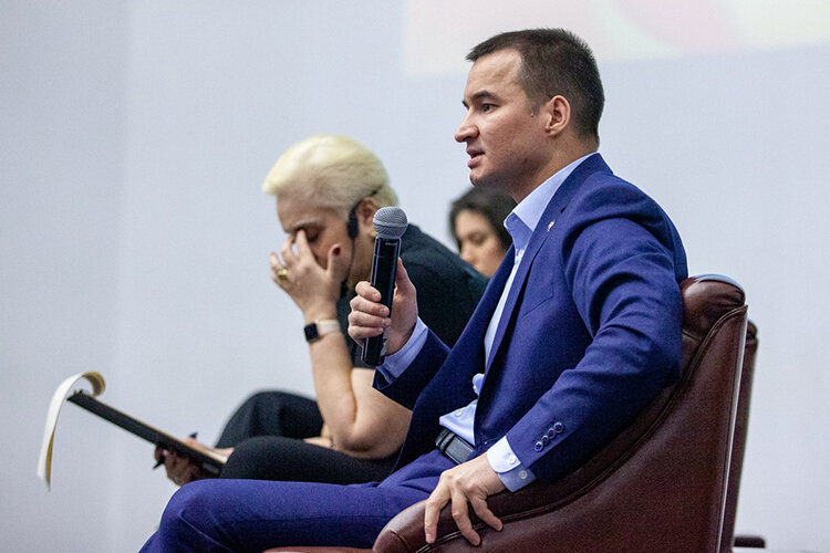    Ринат Садыков