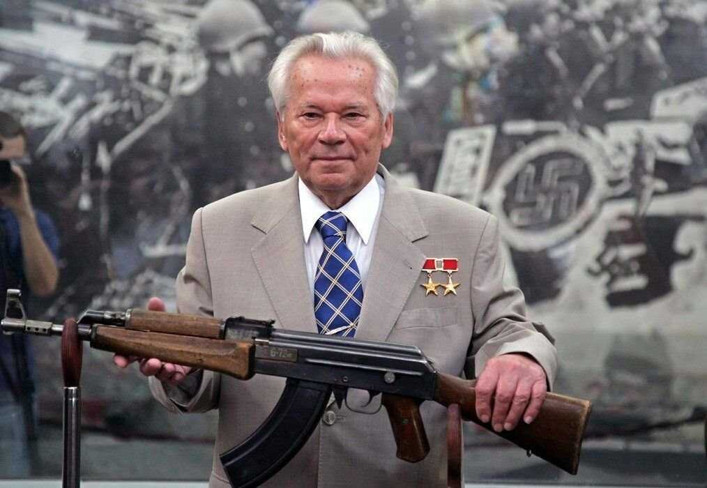 Михаил Калашников.