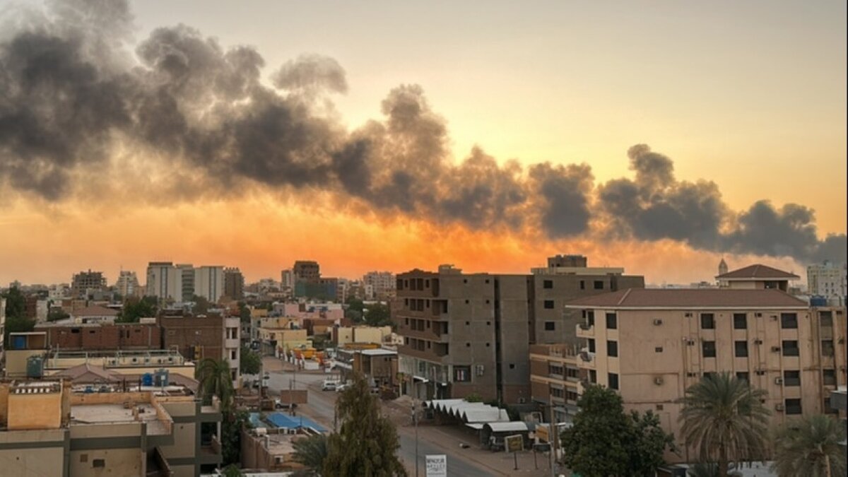    ВОЗ: в Судане военные захватили центральную гослабораторию с образцами заболеваний