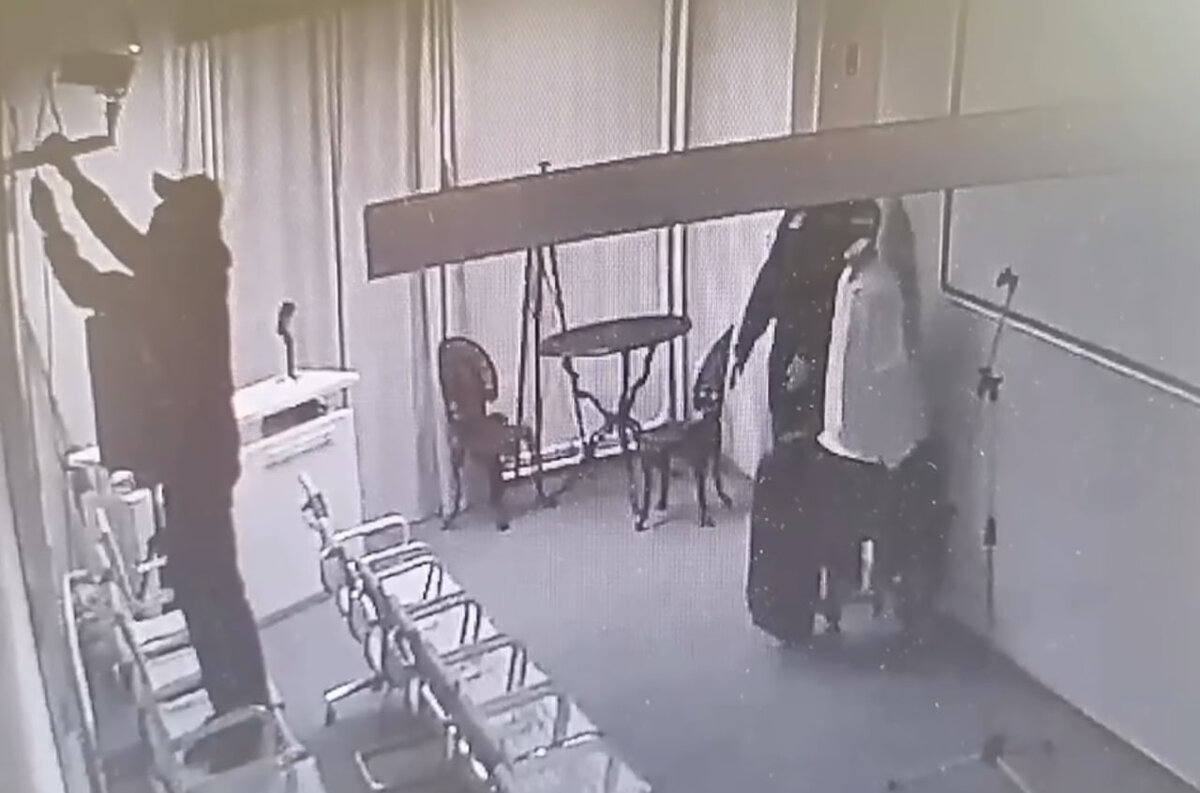    В Оренбурге сотрудник музея семьи Гагариных похищал дорогостоящее имущество. Ему грозит до 12 лет лишения свободы