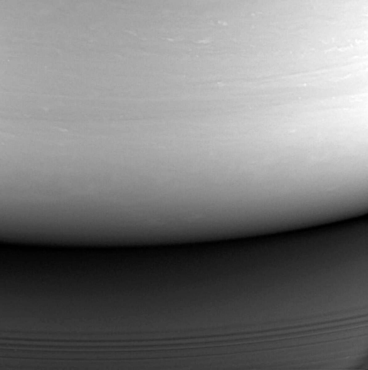 Фото: NASA / Атмосфера Сатурна. Последний снимок, сделанный зондом "Кассини"
