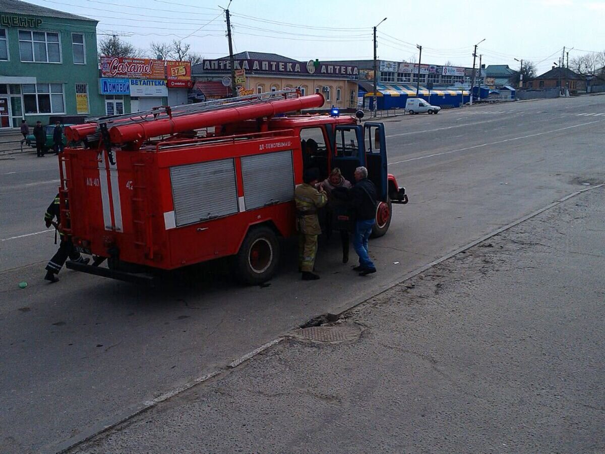    Пожарная машина в городе Балаклея в Харьковской области, Украина. 23 марта 2017© Фото : ГСЧС Украины