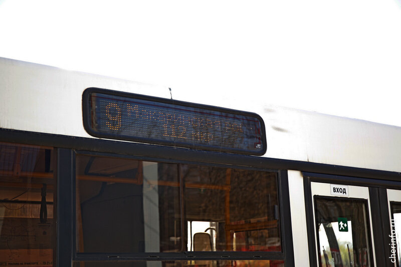    Стихи прочитали 20 детей, это победители городской акции "Голоса памяти". Проект запустили ко Дню Победы.