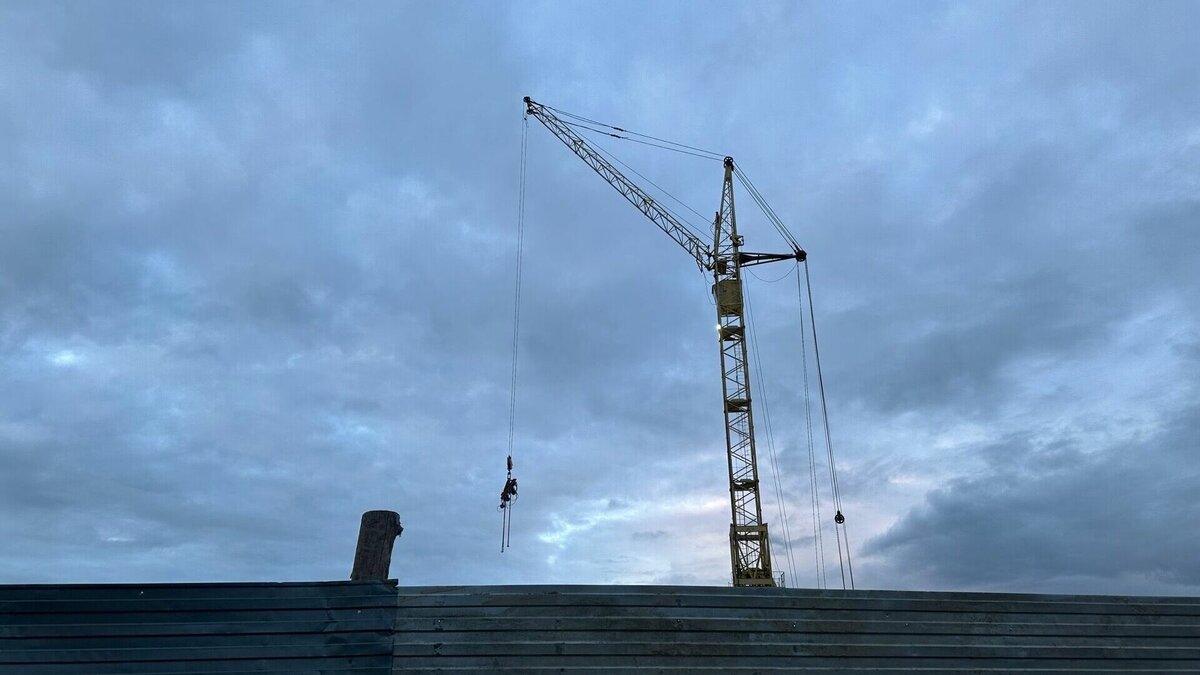     ЖК «Гелиос», расположенный в Верхних Печерах в Нижнем Новгороде, достроен уже на 45%. Об этом сообщили в пресс-службе облправительства.