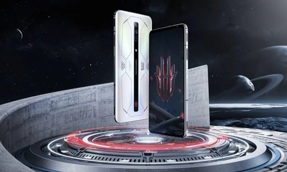    Среди конкурсантов, помимо знакомых флагманов от топ-брендов, есть и неожиданные модели. Фото: ukdaily.news