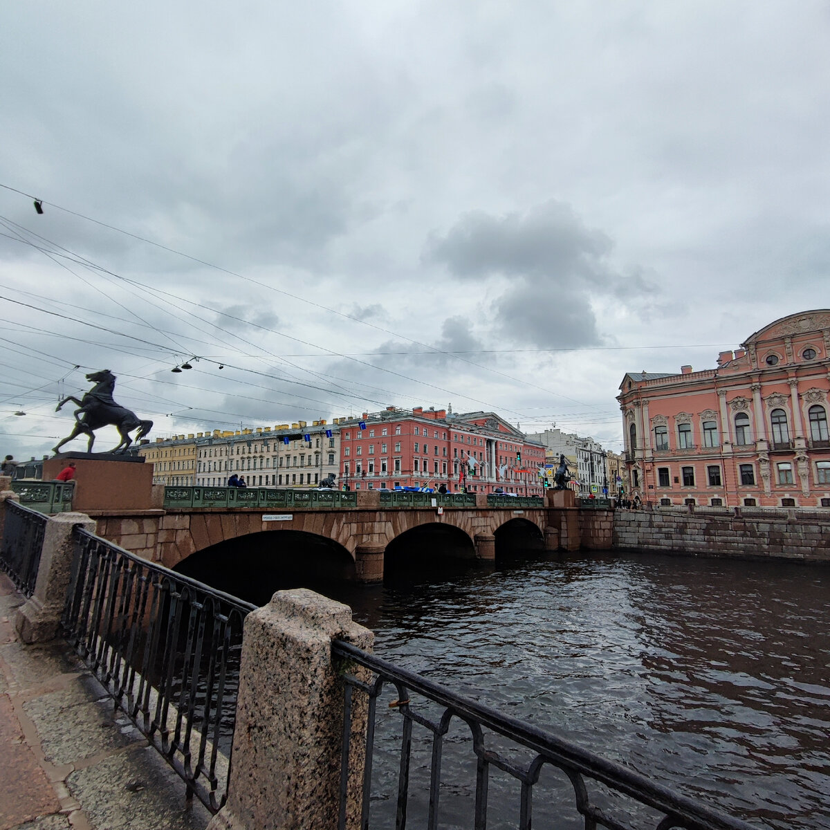 Аничков мост