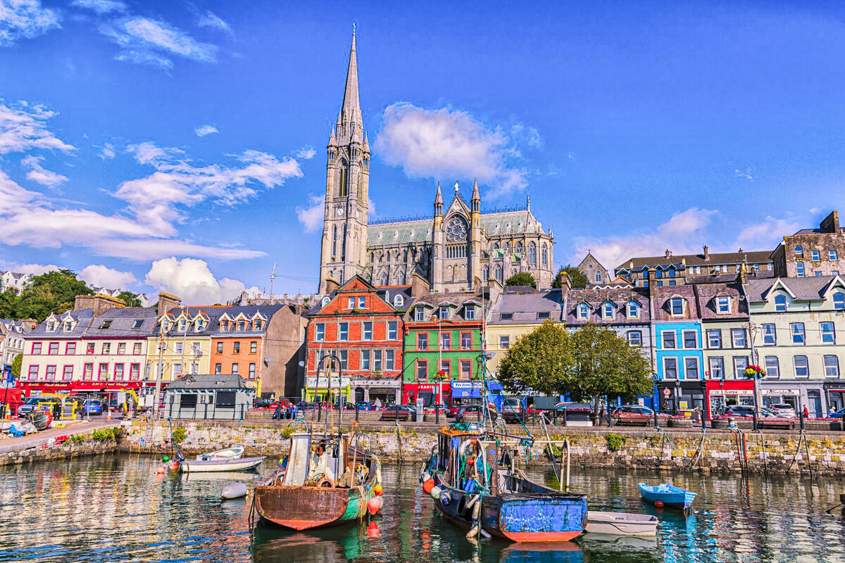 Корк, второй по величине город Ирландии, является ярким историческим центром, который покоряет сердца туристов своим уникальным сочетанием очарования старого мира и современной космополитической...