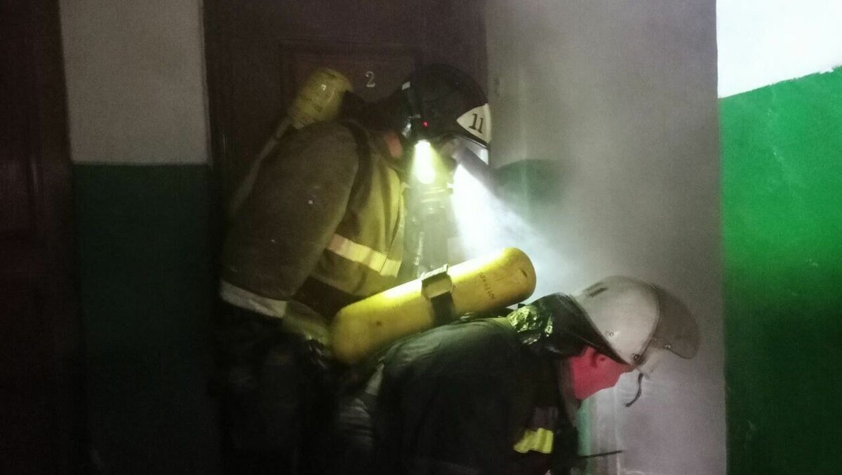     В Луганске в результате взрыва пострадали несколько человек, об этом сообщил врио главы ЛНР Леонид Пасечник в своем Telegram-канале.