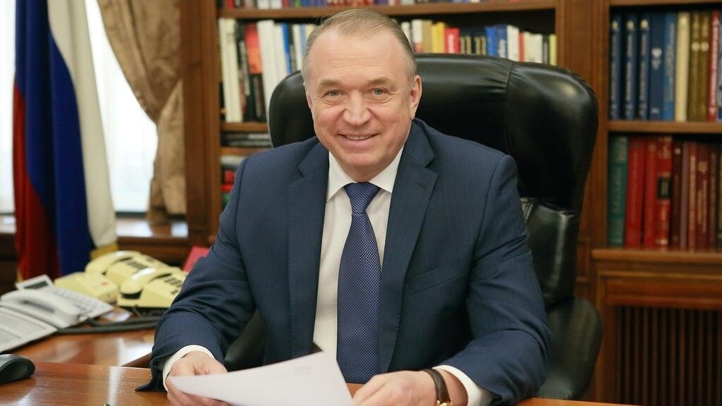     Президент Торгово-промышленной палаты РФ (ТПП РФ) Сергей Катырин и вице-президент ТПП РФ Елена Дыбова провели пресс-конференцию в агентстве ТАСС, где обсудили ряд тем по поддержке малого и среднего бизнеса (МСП).