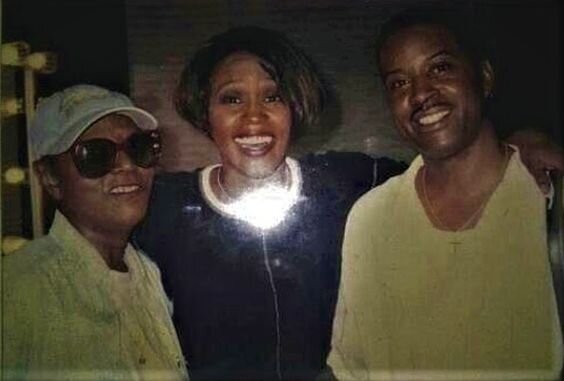 Ди Ди Уорвик, Уитни Хьюстон и Барри Дринкард (Dee Dee Warwick, Whitney Houston and Barry Drinkard)