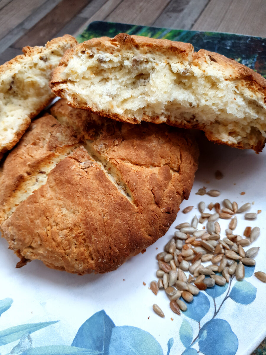 Сегодня мы приготовим быстрый домашний хлебушек для вкуснейших бутербродов😋