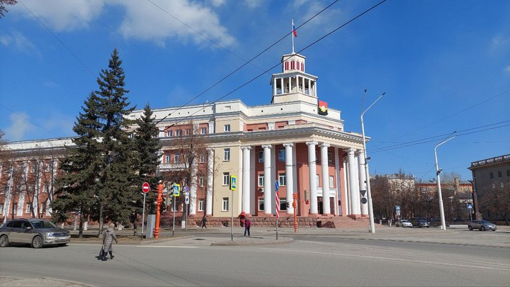 В Кемерове власти изымают земельный участок с домом из-за строительства. Фото: Царьград 