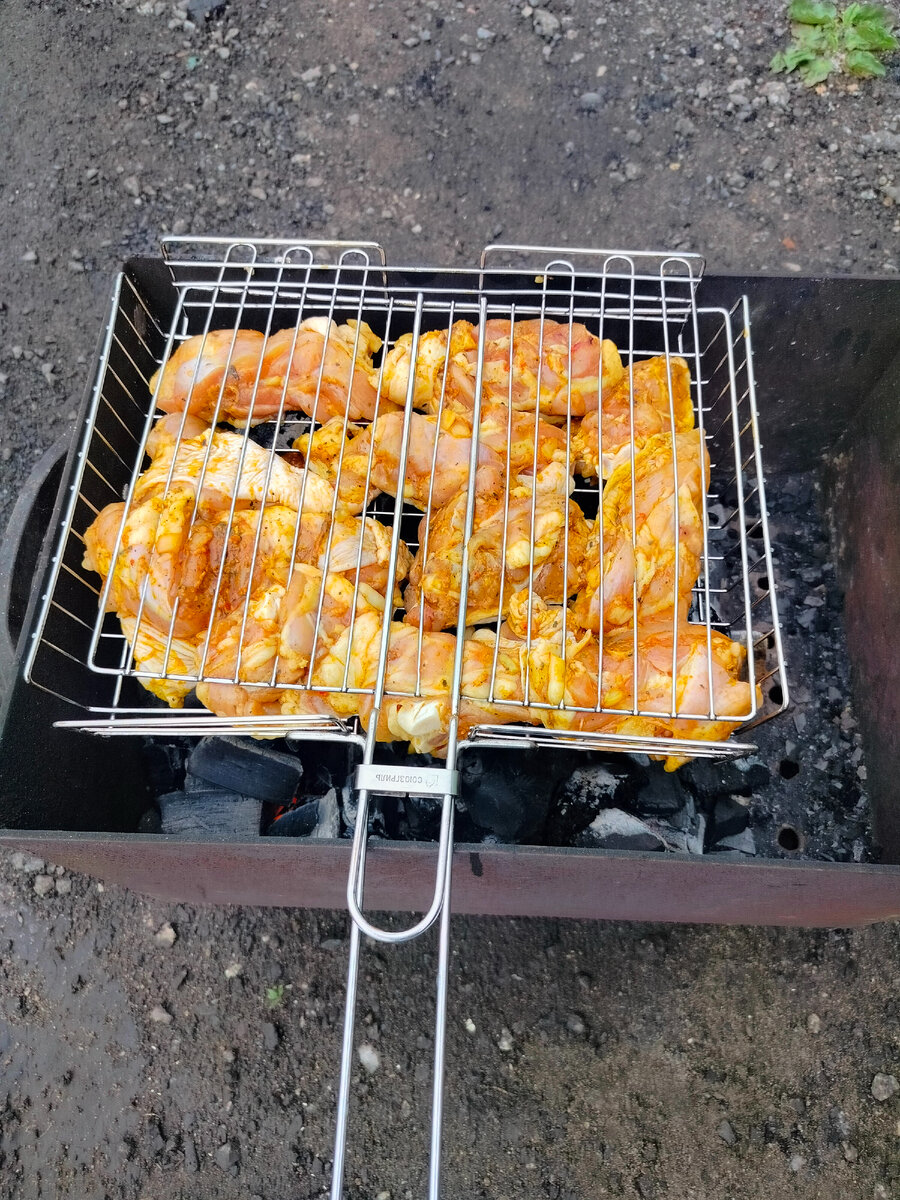 Шашлык начало😁