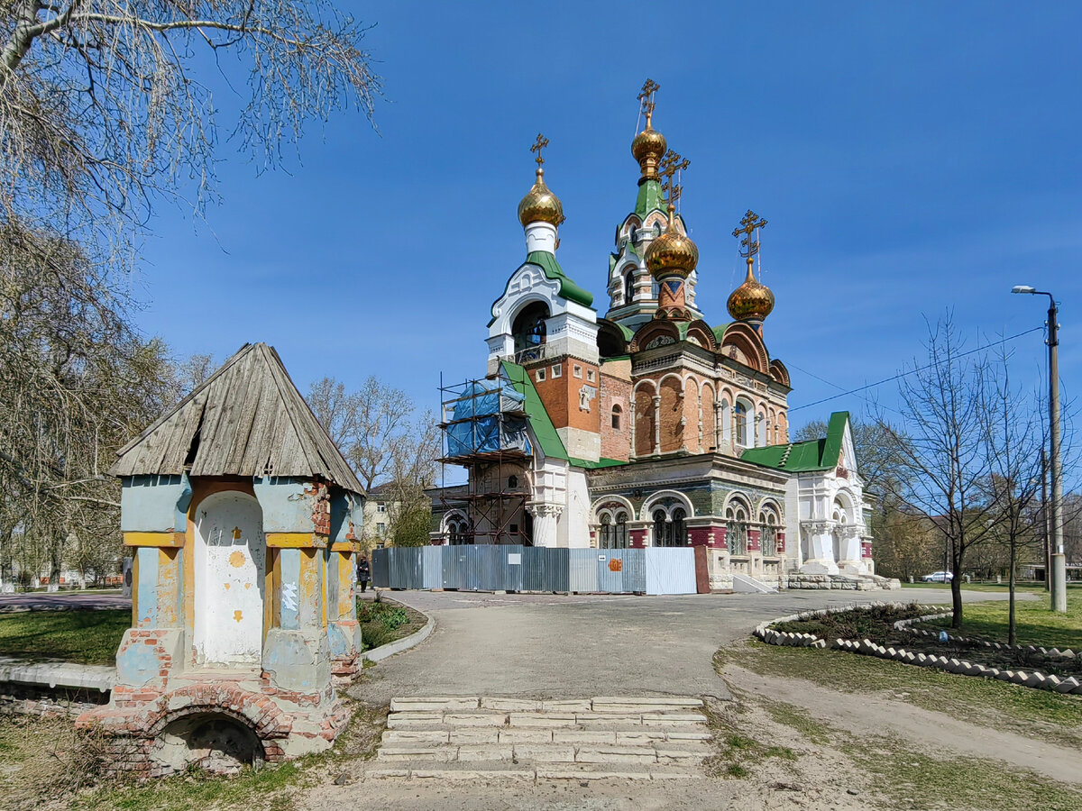 Чапаевск - город, основу которого в 1909 г. заложил пороховой завод,  работающий до сих пор. В его проекте была и церковь Сергия Радонежского |  Олег Еверзов | Дзен