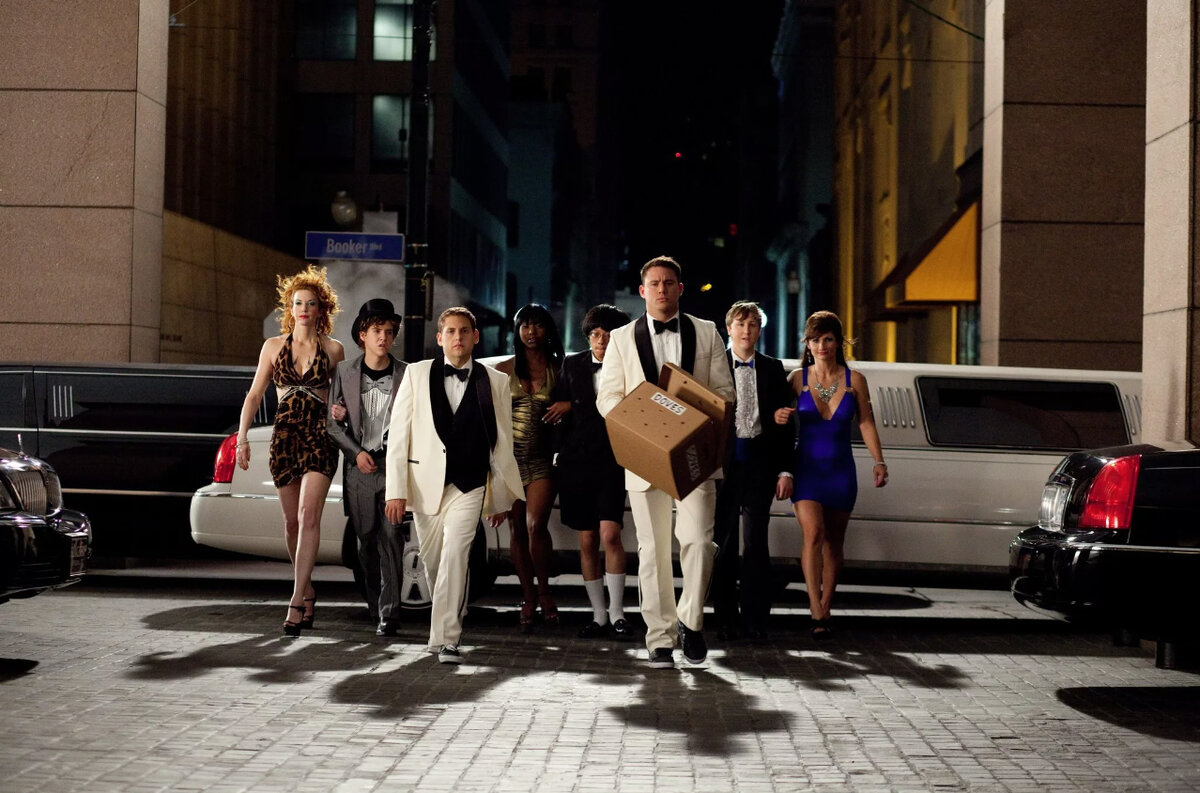 Ботан 2012. Мачо и ботан ботаны. Мачо и ботан. Ботан 2012. Ченнинг татум мачо и ботан.