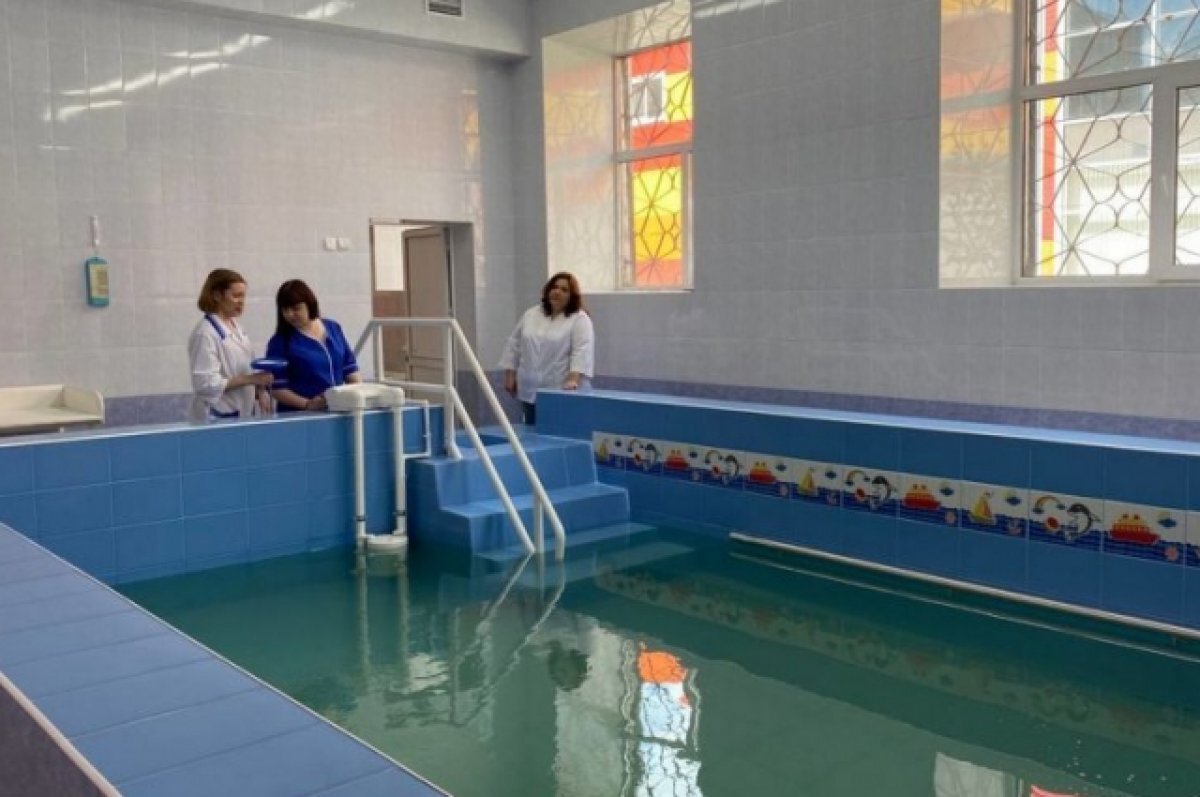    На Урале после капремонта открылась детская поликлиника с бассейном