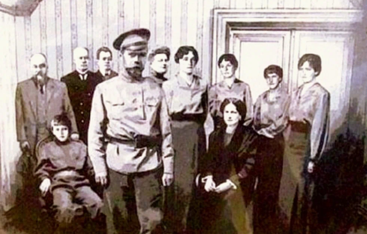 Расстрел царской