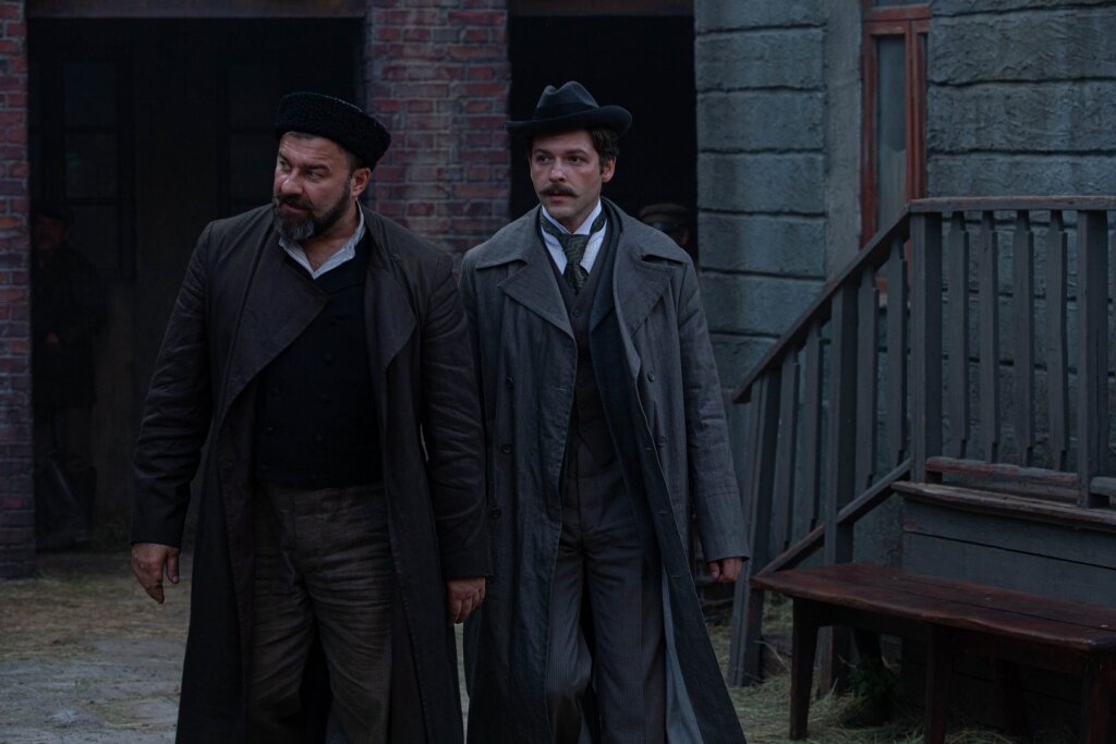 хитровка знак четырёх 2023. станиславский и хитровка. станиславский и хитровка. станиславский и хитровка. хитровка знак четырех фильм 2023 антон чехов.