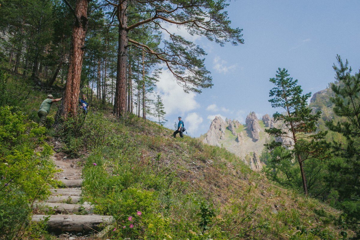 Путь к пещере. Фото: ассоциация Большая Байкальская тропа