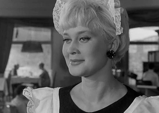 Татьяна Гаврилова в фильме "Дайте жалобную книгу" (1965)