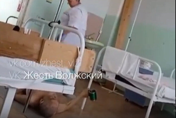 Больница алексеева санитары фото Воды хотел набрать". В Волгоградской области уволили санитарку, избившую пациент