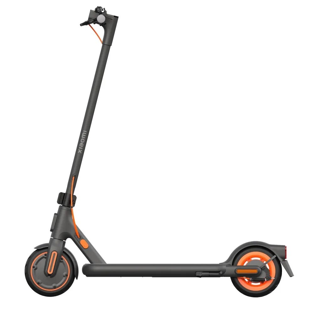    Электросамокат Xiaomi 4 Go с запасом хода 18 км оценили в €348