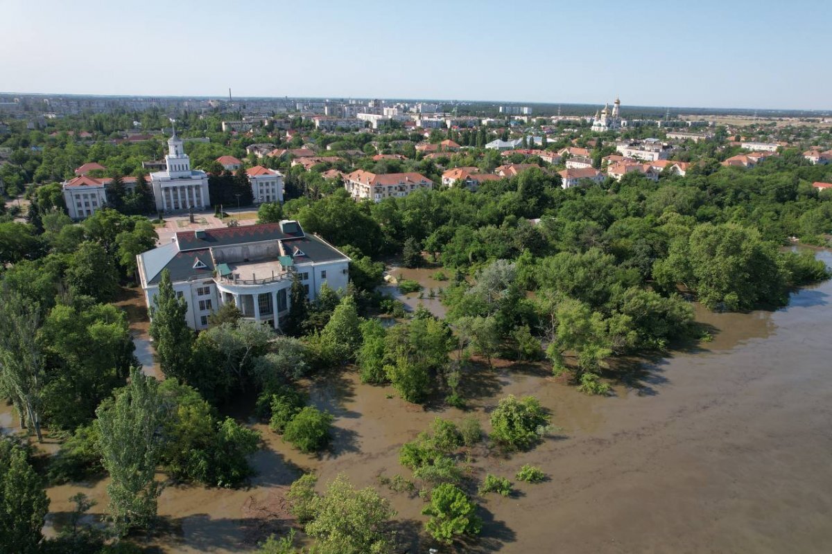    После катастрофы на Каховской ГЭС 17 человек остаются пропавшими без вести