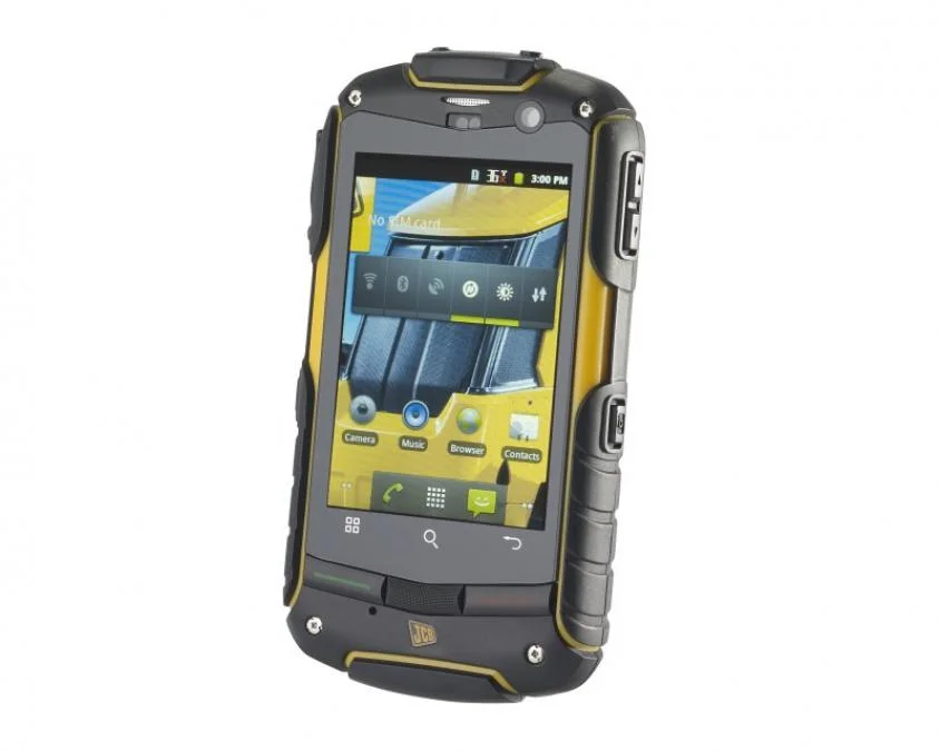 Свой последний смартфон фирма JCB выпустила в 2012 году. Пришло время возвращаться!