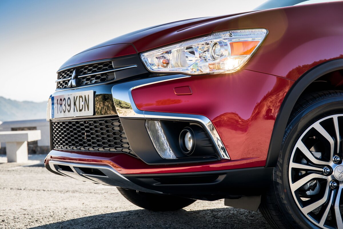 Mitsubishi ASX Клуб