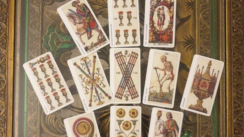    Расклад Таро на судьбу дочерей Ксении Бородиной© Фото : Марианна Абравитова