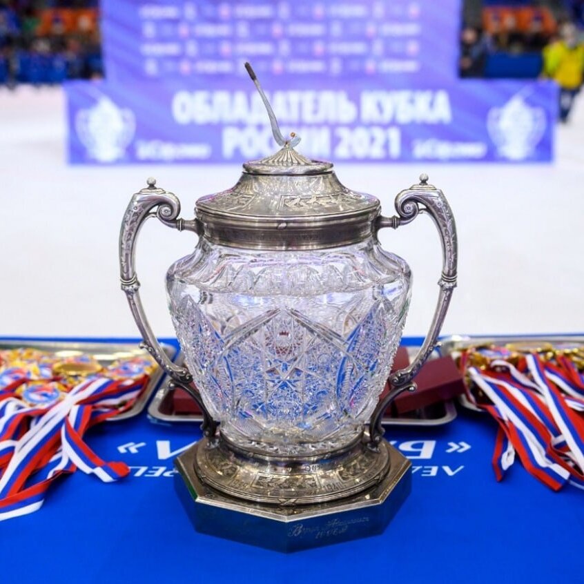 Федерация хоккея с мячом России утвердила календарь игр первого этапа Кубка России по хоккею с мячом среди мужских команд сезона в группе «Восток». Игры пройдут с 16 по 23 августа в Иркутске в ледовом дворце «Байкал».