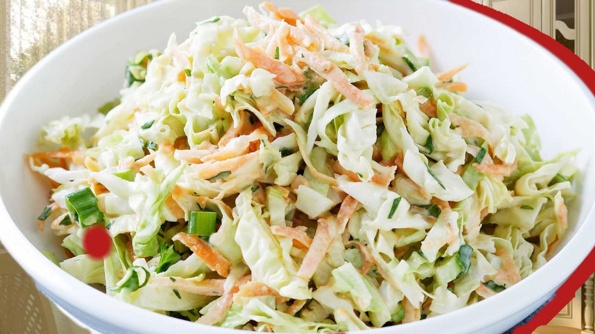 Коул слоу. Coleslaw. Coleslaw салат. Капуста Коул слоу.