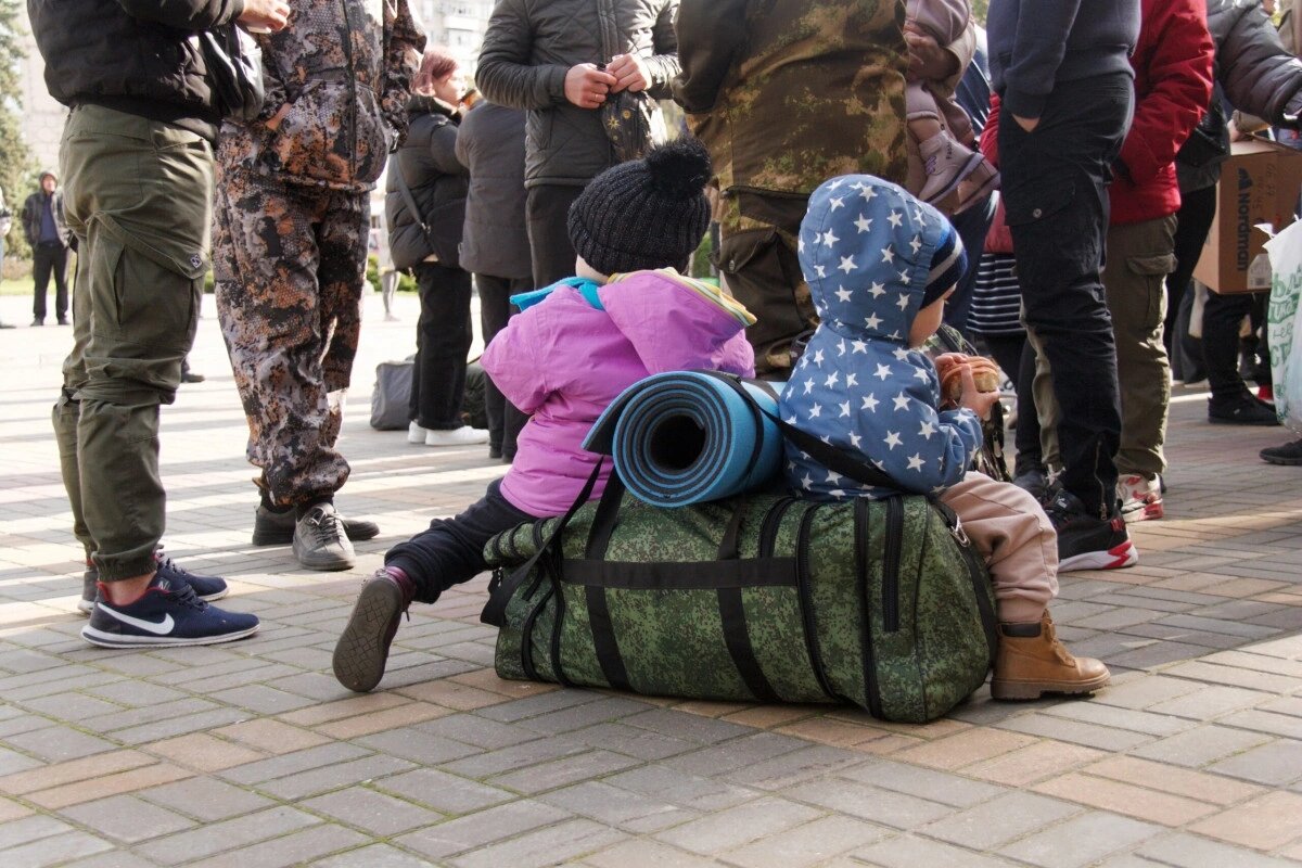 Поддержка детей военнослужащих. Мобилизация с 3 детьми. Поддержка семей военнослужащих. Многодетная семья мобилизация.