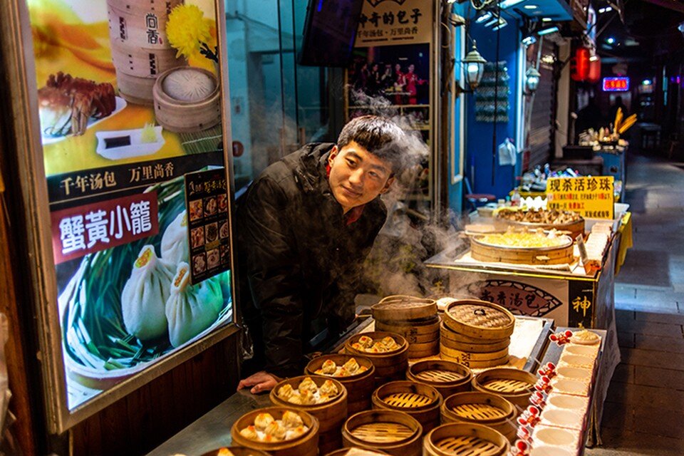    Жителям Хабаровска компенсируют проезд на теплоходе Виктор ГУСЕЙНОВ