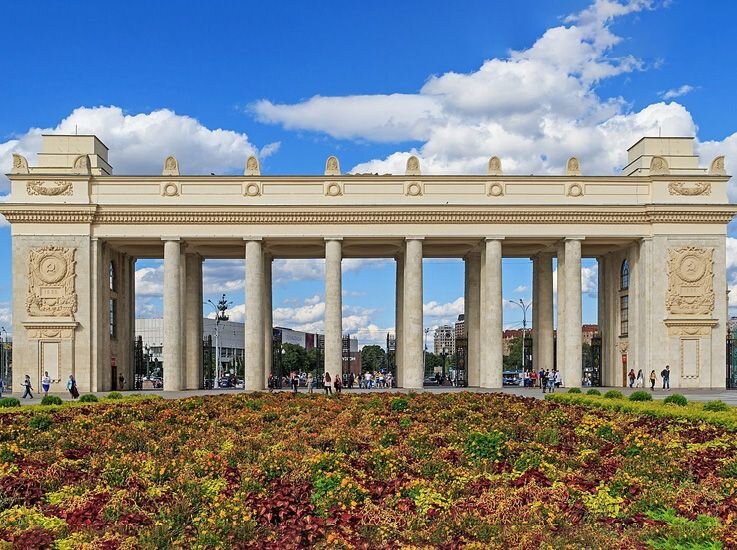    Парк Горького: в планах – фестиваль цветочного ковра совместно с Баку