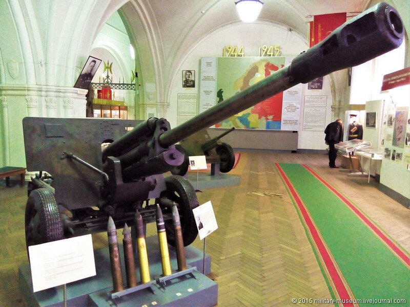 2. Знаменитая полковая пушка ЗиС-3