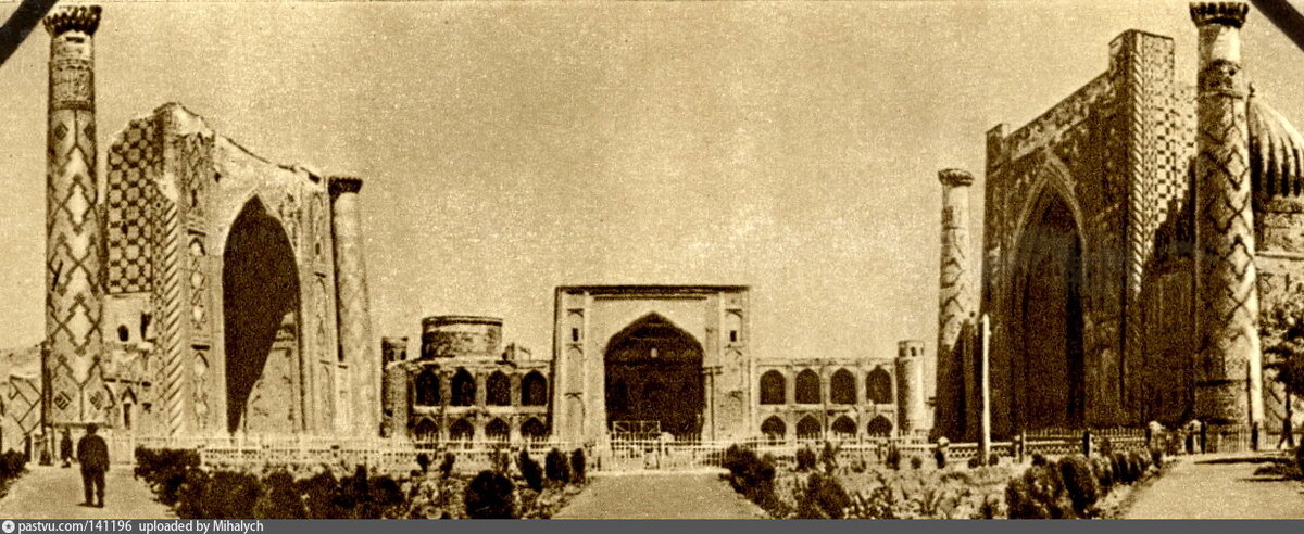 Мавзолей Тамерлана в Самарканде 