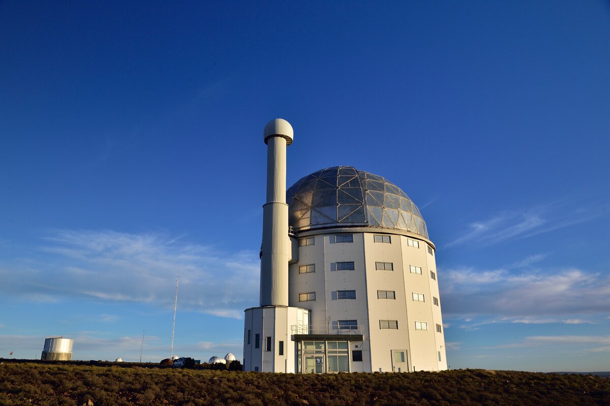 "Sutherland observatory, Sutherland, Northern Cape, South Africa" by South African Tourism is licensed under CC BY 2.0